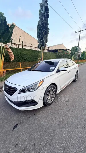 Hyundai Sonata Sport Sedan FWD (2.4L 4cyl 6A) 2017 White