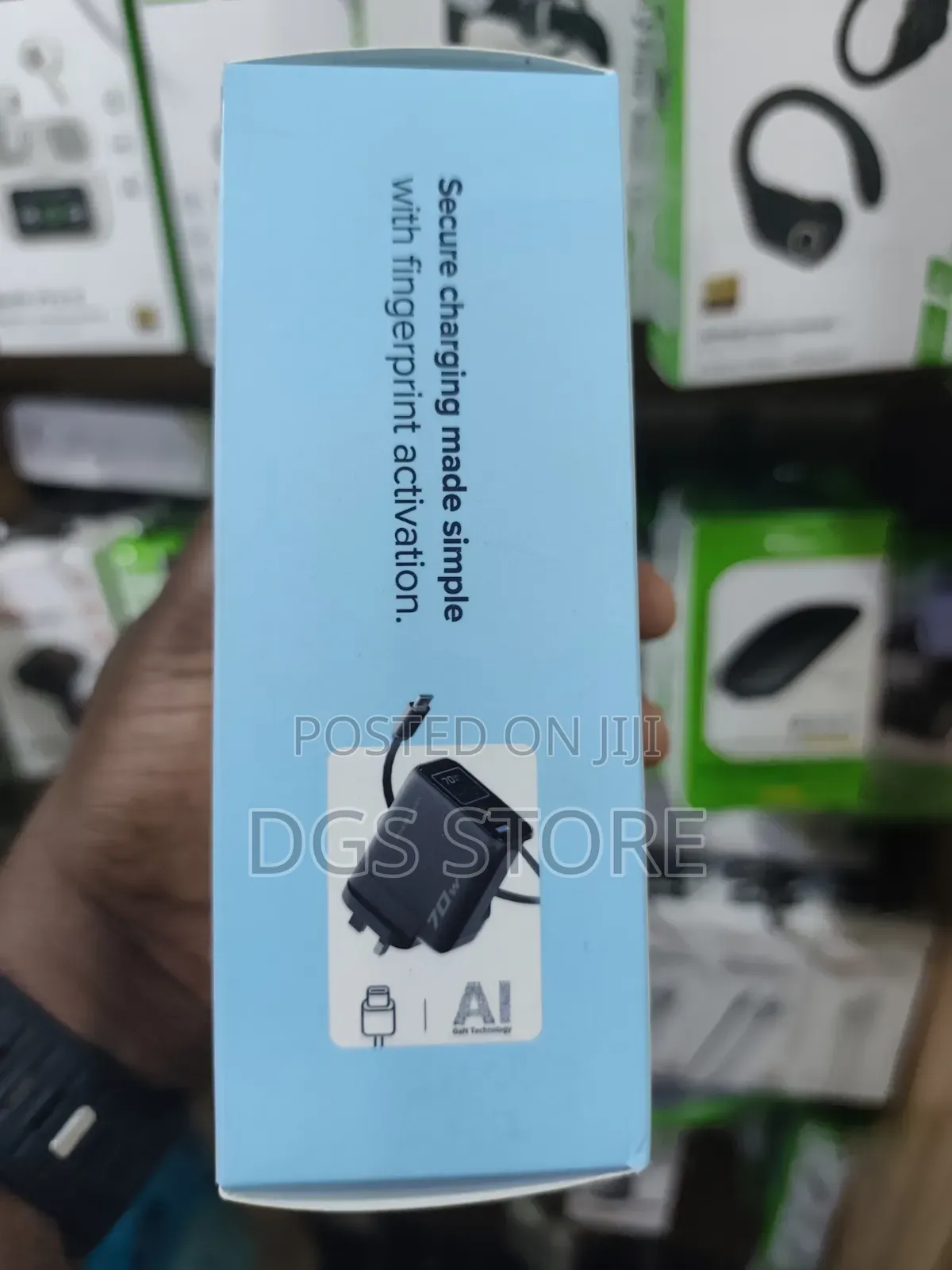 Powerology 70w Ai TFT Adapter Retractable Type C Cable