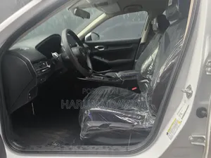 Honda Civic 2023 White