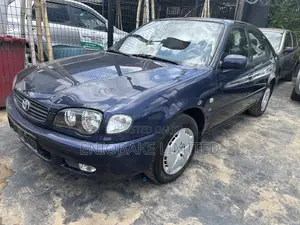 Toyota Corolla 1.9 D Liftback 2000 Blue