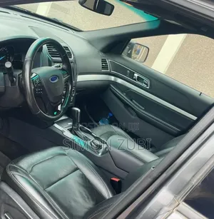 Ford Explorer 2018 Gray
