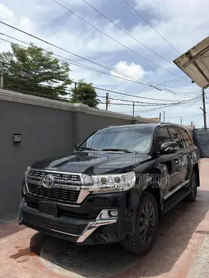 Toyota Land Cruiser 4.0 V6 GX-R 2013 Black