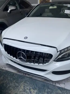 Mercedes-Benz C300 Luxury 4dr AWD 4Matic Sedan (2.0L 4cyl 7A) 2015