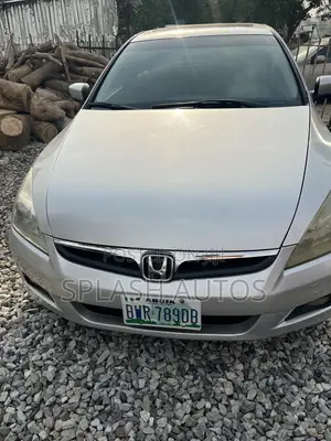 Honda Accord 2006 Silver