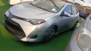 Toyota Corolla LE Eco (1.8L 4cyl 2A) 2019 Silver
