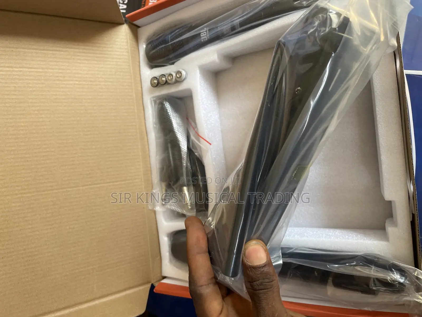 JBL Vm-688u Wireless Microphone