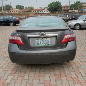 Toyota Camry LE 4dr Sedan (2.4L 4cyl 5A) 2009 Gray