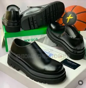 Bottega Venetta Italian 💯