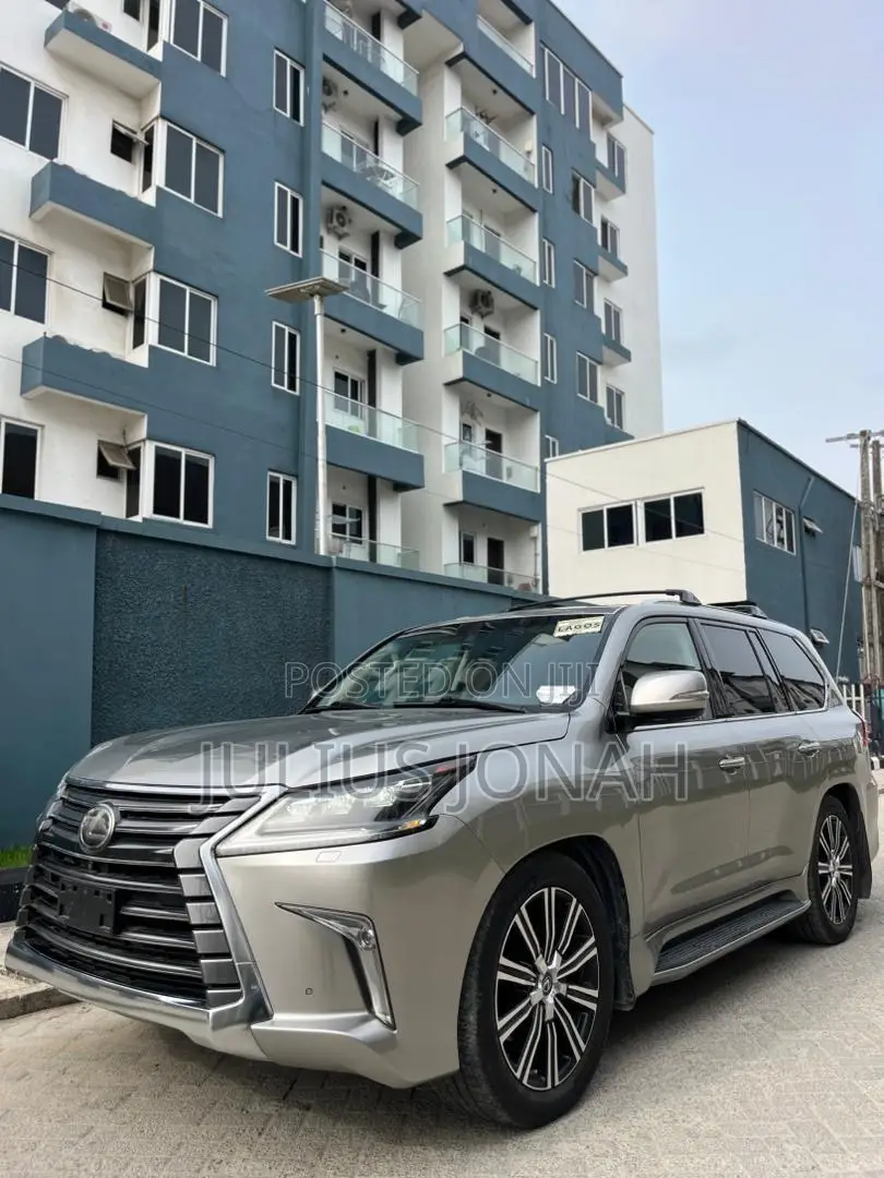 Lexus LX 2019 Gold