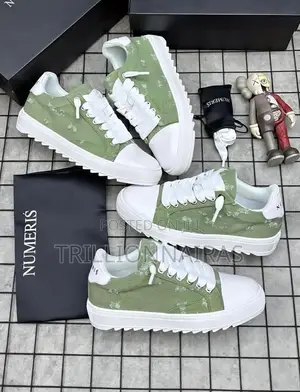 Trendy Sneakers
