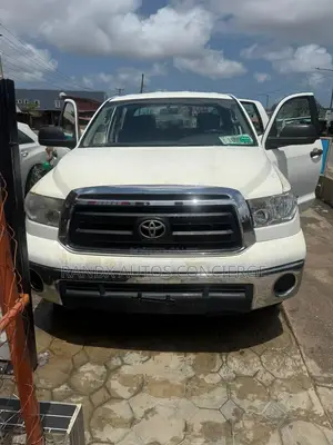 Toyota Tundra Double Cab 4x4 Limited 2010 White