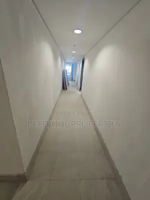Prime 300sqm Office Space Available for Rent