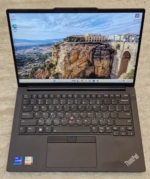 Laptop Lenovo ThinkPad E14 Gen 5 16GB Intel Core i7 SSD 512GB