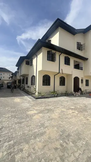 1bdrm Apartment in Vi -Oniru, Ligali Ayorinde for rent