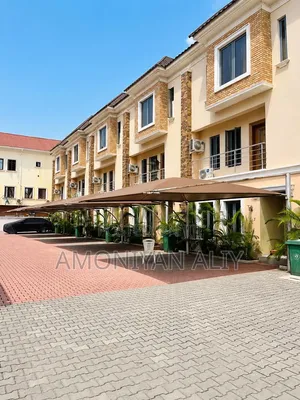 4bdrm Townhouse/Terrace in Abiola Court, Ikate for sale