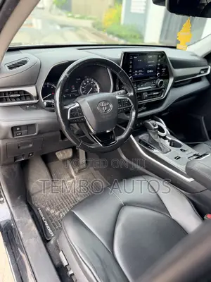 Toyota Highlander XLE AWD 2020 Black
