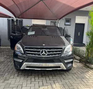 Mercedes-Benz M Class ML400 4MATIC 4dr SUV AWD (3.0L 6cyl Turbo 7A)