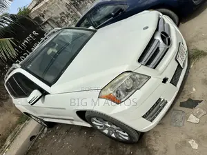 Mercedes-Benz GLK-Class 350 4MATIC 2012 White
