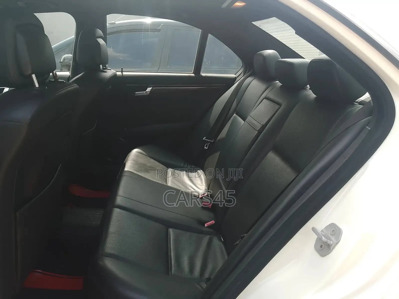 Mercedes-Benz C300 2008 White