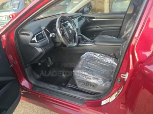 Toyota Camry L FWD (2.5L 4cyl 8AM) 2018 Burgundy