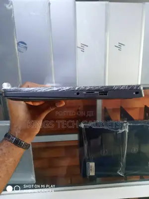 Laptop Dell Latitude 5300 8GB Intel Core i7 SSD 256GB