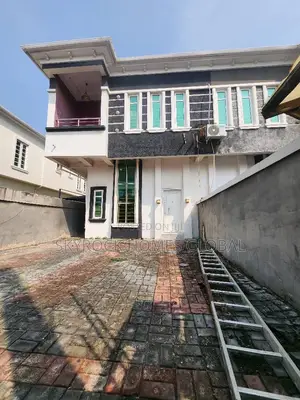 4bdrm Duplex in Ikota for sale