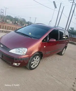 Ford Transit 2004 Red