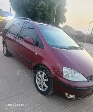 Ford Transit 2004 Red