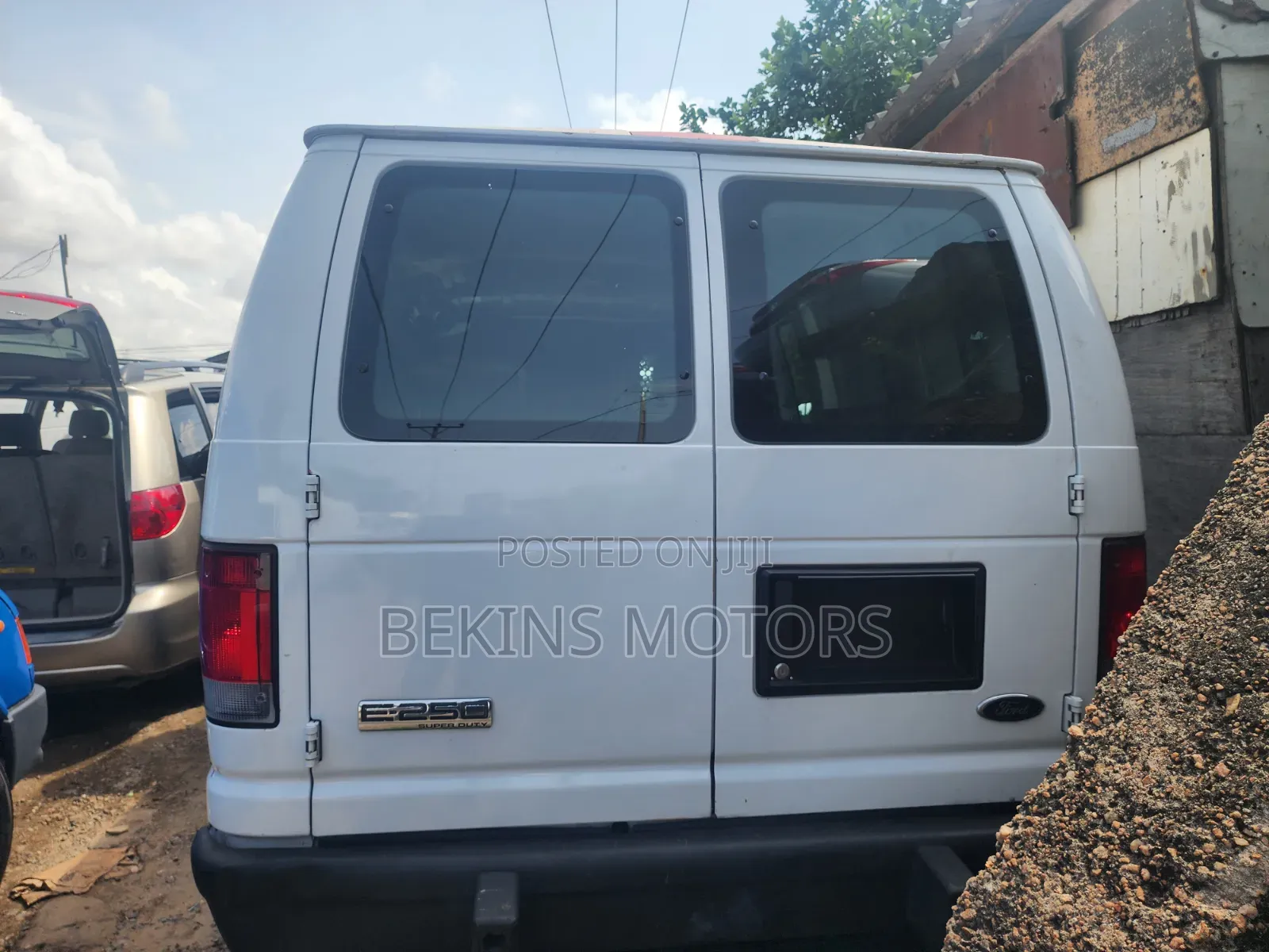 Ford E250 2015 White