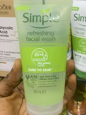 Simple Refreshing Facial Wash