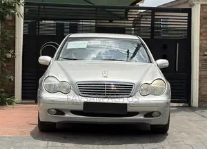 Mercedes-Benz C180 2005 Silver