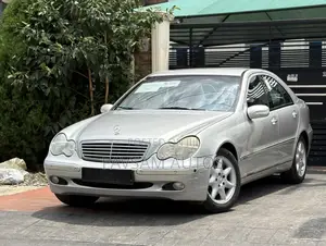 Mercedes-Benz C180 2005 Silver