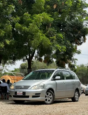 Toyota Avensis 2.0 VVT-i Sol 2006 Silver