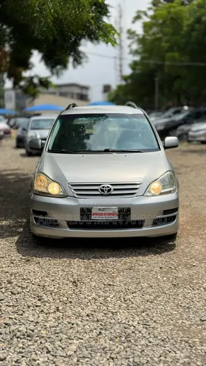 Toyota Avensis 2.0 VVT-i Sol 2006 Silver