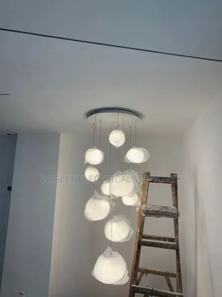 10 Bulbs Long Beach Staircase Light