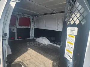 Ford E250 2016 Silver