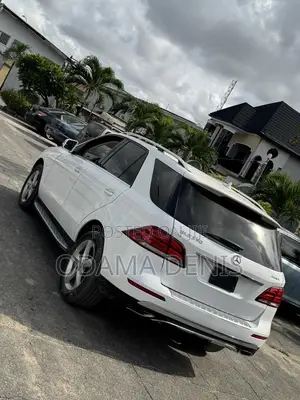 Mercedes-Benz GLE-Class 2017 White