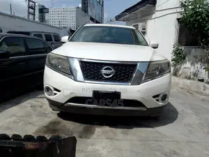 Nissan Pathfinder 2014 White