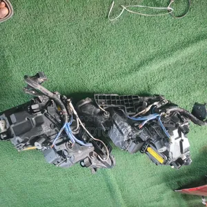 Set Follow Come Head Light Is250 2008/2012