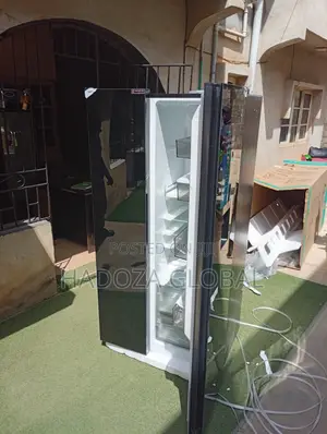Hisense Side by Side Refrigerator – High Performance Cooling