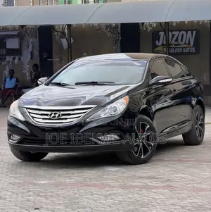 Hyundai Sonata Limited 2.0T Sedan (2.0L 4cyl 6A) 2012 Black