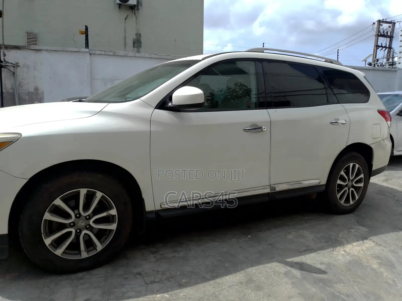 Nissan Pathfinder 2014 White