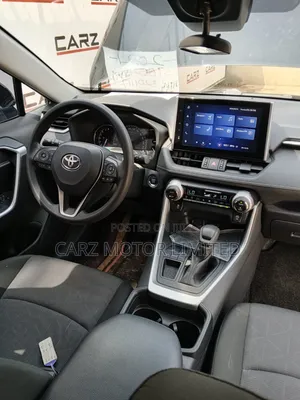 Toyota RAV4 LE 2021 Black