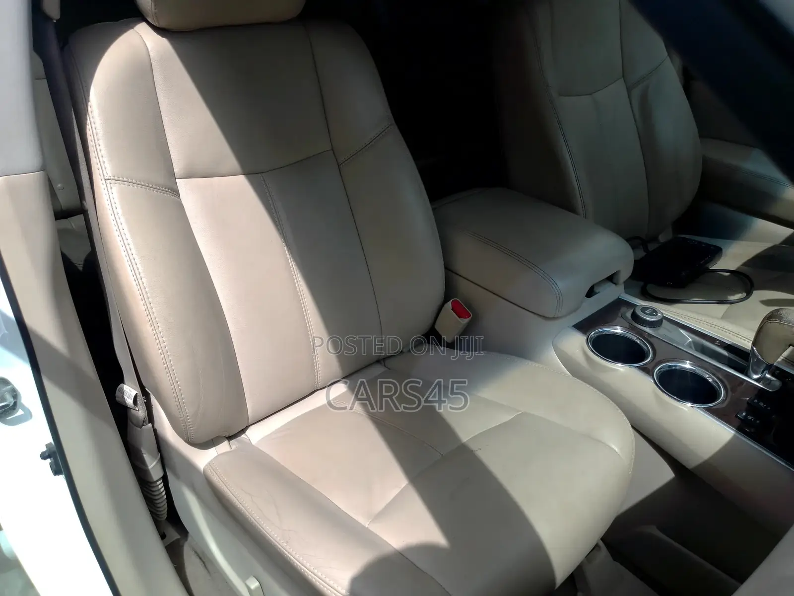 Nissan Pathfinder 2014 White