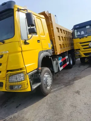 Sinotruk Howo 2014 Yellow