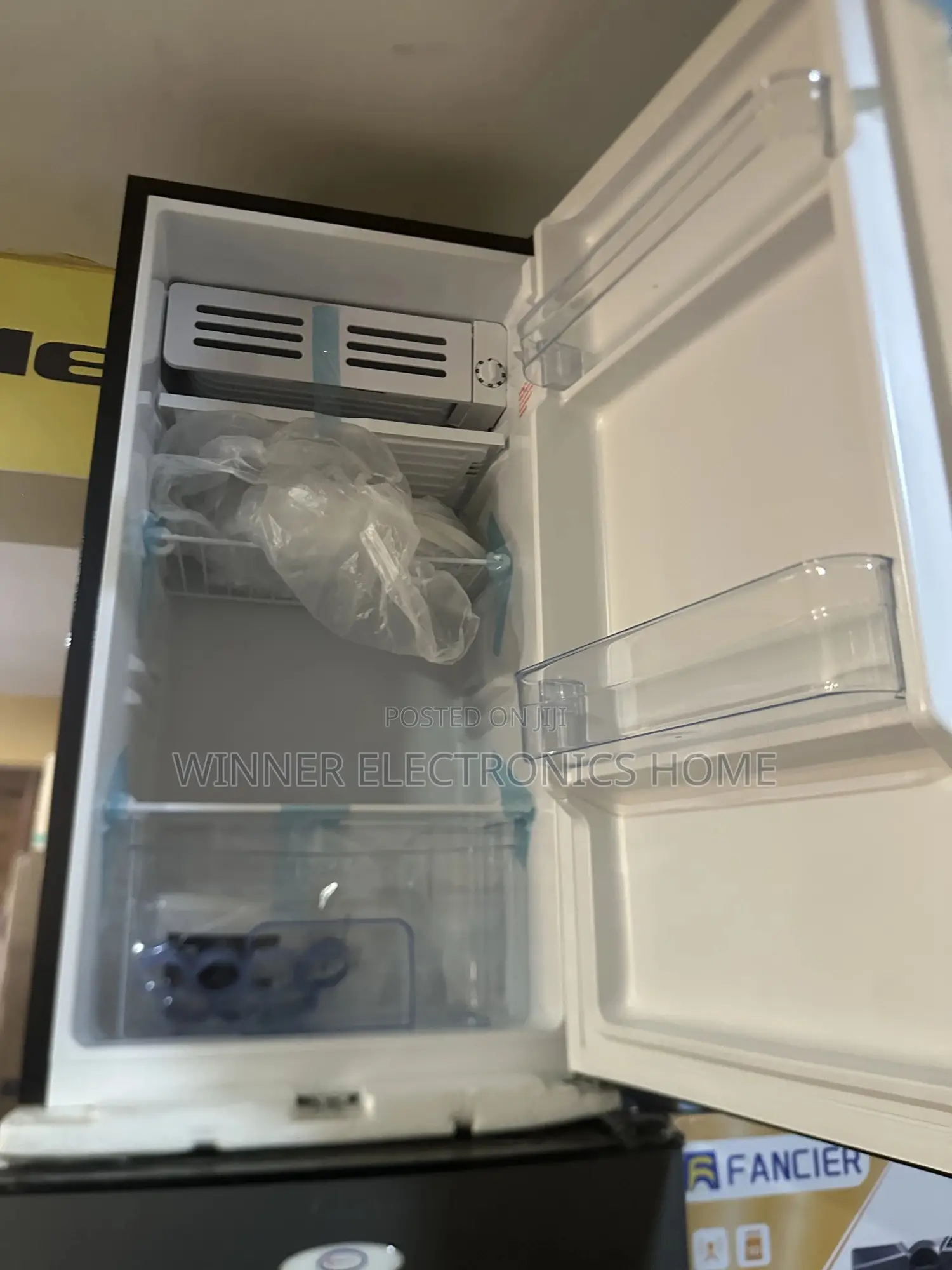 Royal 100 Liters Refrigerator With Warranty