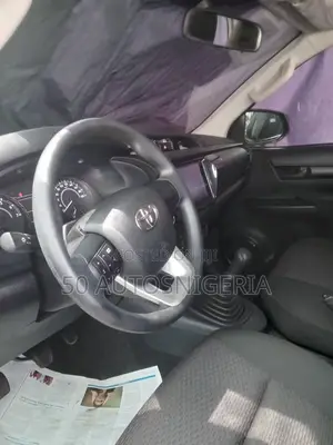 New Toyota Hilux 2024 White