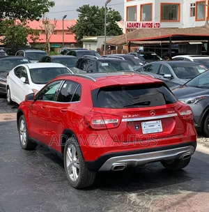 Mercedes-Benz GLA 250 2017 Red