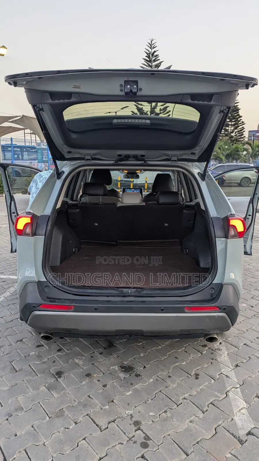 Toyota RAV4 2020 Green