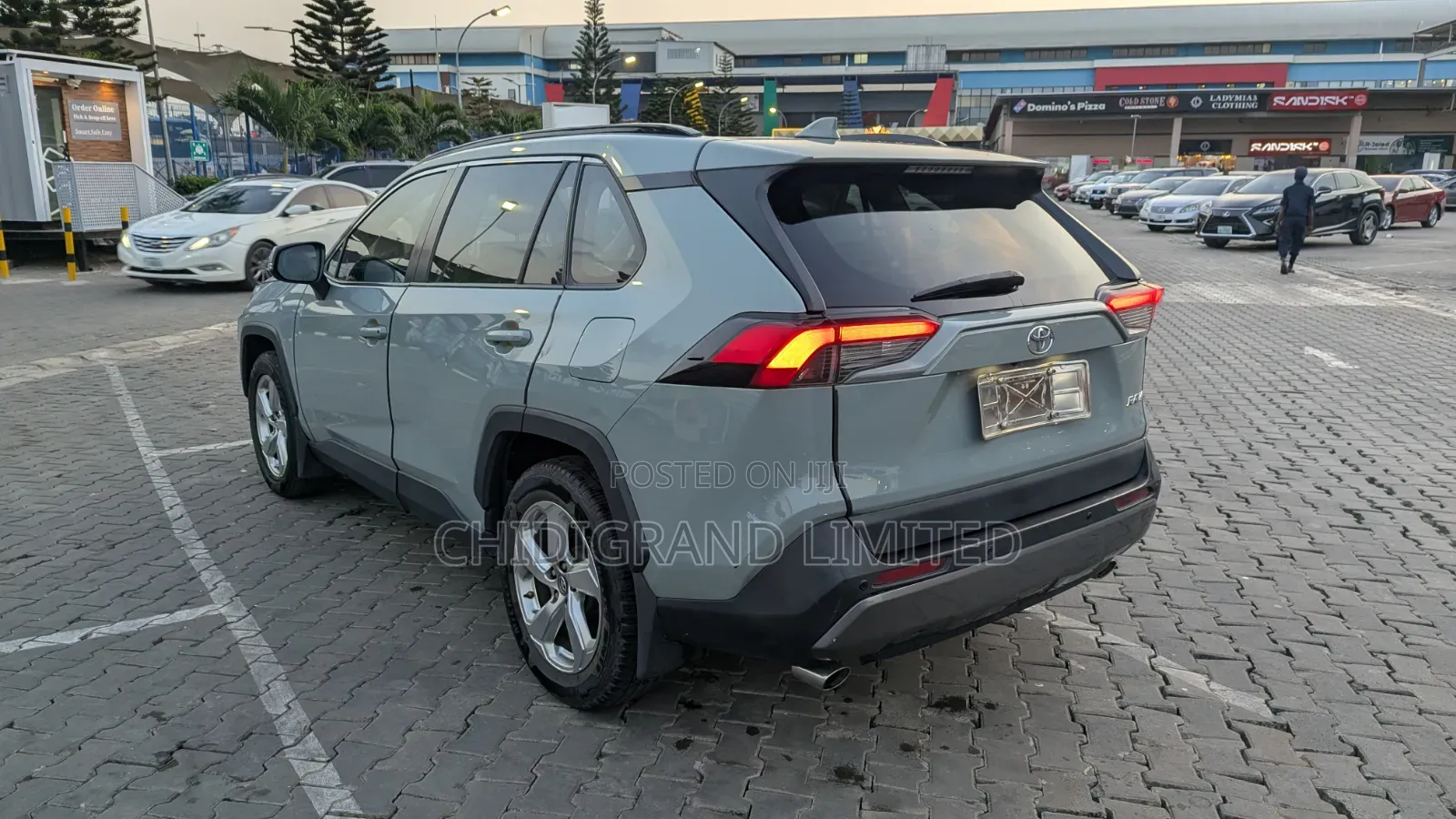Toyota RAV4 2020 Green